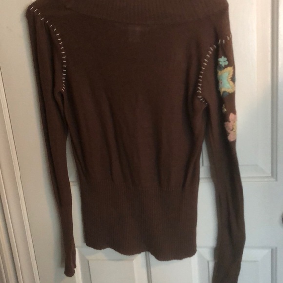 Delia*s semi-sheer embroidered fall sweater - Picture 4 of 4